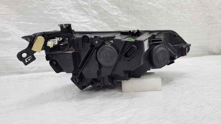 PROJECTEUR PHARE GAUCHE AVANT AVANT VW VOLKSWAGEN GOLF 8 VIII 20-