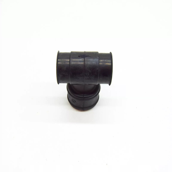 AUDI A3 8L RACCORD WEZA PCV 3-DROZNE DANS KSZTALCIE T 06A103247