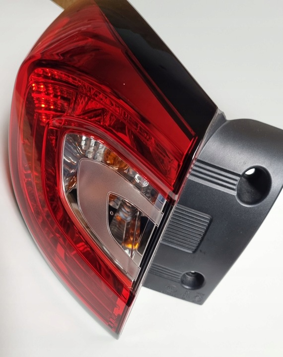 RENAULT CAPTUR LAMP LEFT REAR REAR 265557367R EUROPE photo 2 - milautoparts-fr.ukrlive.com