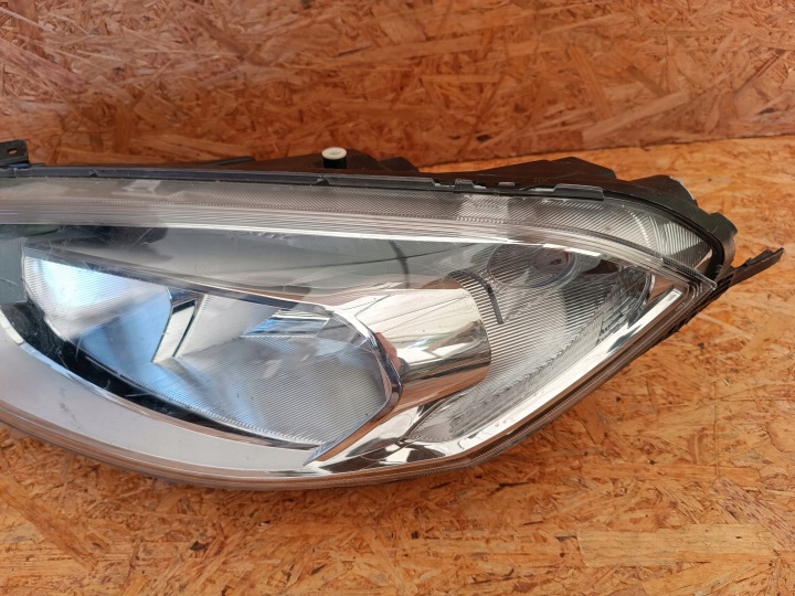 PHARE GAUCHE AVANT PROJECTEUR EUROPE ET7613W030AJ FORD COURIER TOURNEO