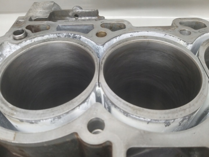 BLOC MOTEUR SUPPORT NOMINAL QR20 2.0 16V PRIMERA P2 X-TRAIL T30 140KM 8H7