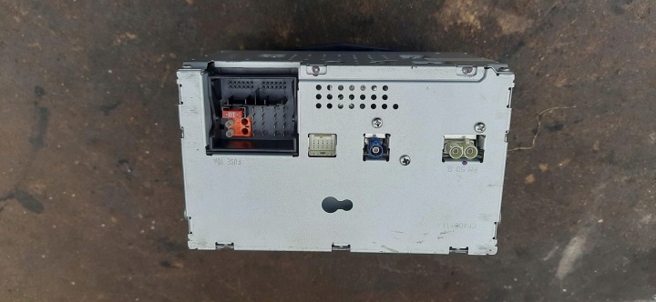RADIO NAVIGATION MERCEDES W204 A2049069801