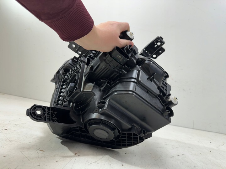 PHARE AVANT DROITE SMART OE LED EUROPÉENNE