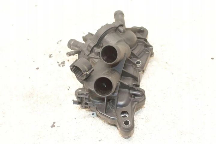 POMPE À EAU VW TOURAN (5T1) 04E121042M 1.2L GASOLINE 2016