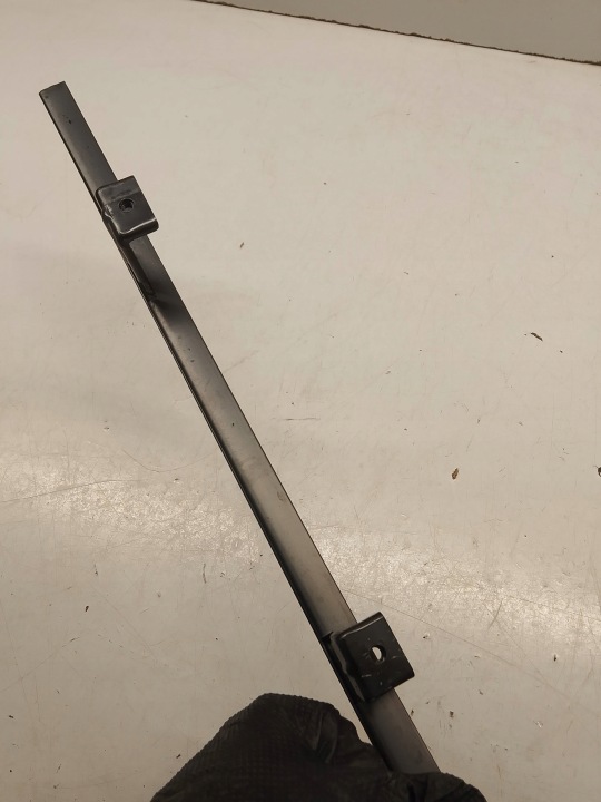 MG 4 VITRE DE PORTIÈRE GAUCHE AVANT