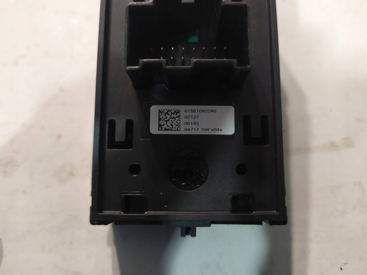 BOUTON COMMUTATEUR VITRE VITRES DROIT AVANT ALFA ROMEO STELVIO