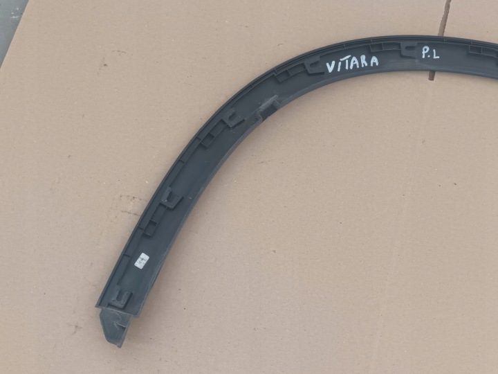 MOULURE AVANT GAUCHE SUZUKI VITARA III AVANT GAUCHE