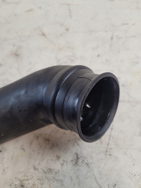 TUYAU TUYAU ÉCHANGEUR D'AIR DE SURALIMENTATION 30620613 CAPTEUR 09388129 VOLVO V40 1.9DCI 03R.