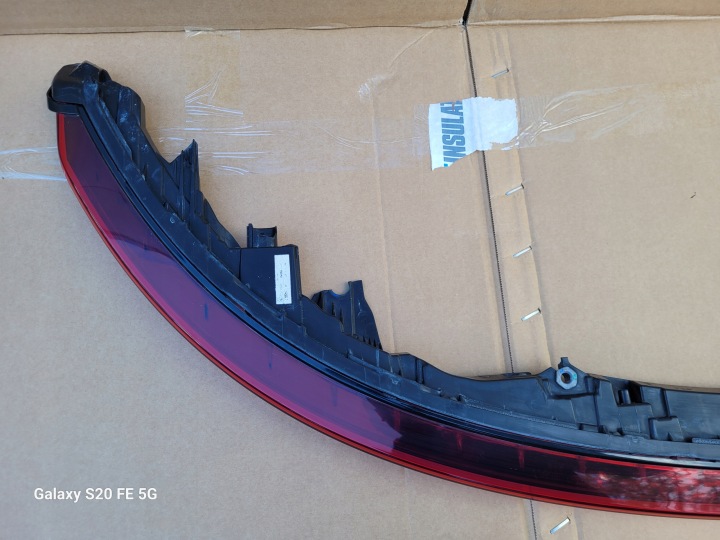 PORSCHE 911 992 19- PHARE ARRIÈRE ARRIÈRE CACHE CENTRALE 992945081E