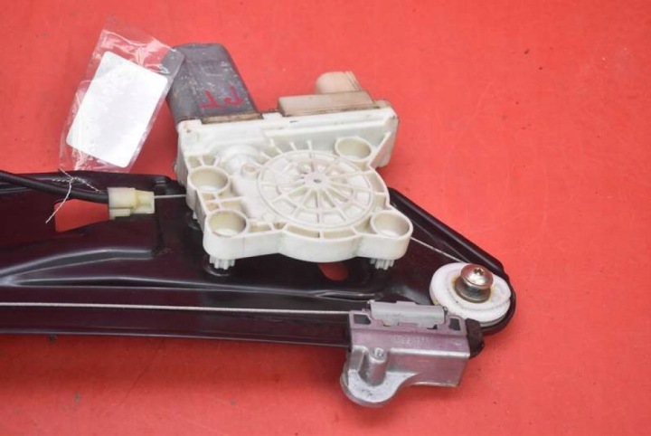 ÉLÉVATEUR VITRES DROIT ARRIÈRE 7024814E BMW E65 01-05