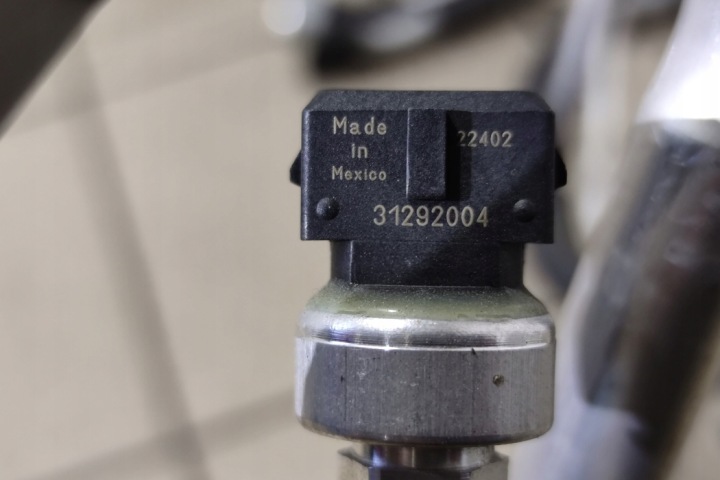 TUBES CLIMATISATION LAND ROVER RANGE ROVER EVOQUE (L538) BJ3219A834AD 2.2L