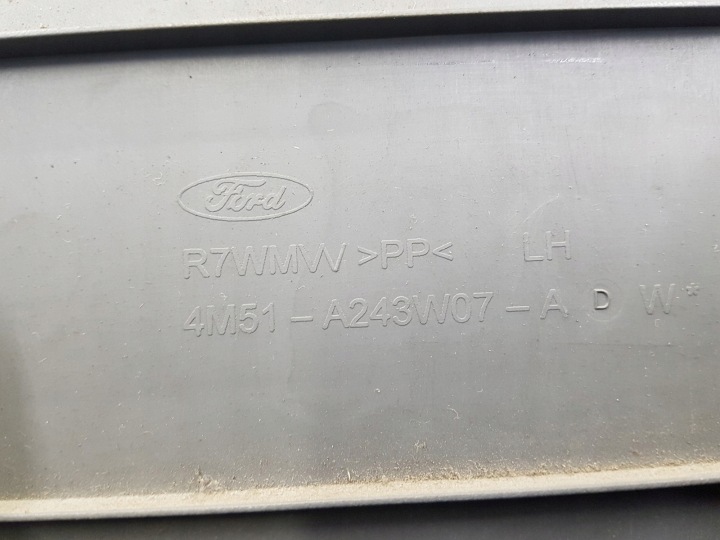 PROTECTION MONTANTS AVANT ARRIÈRE 12SZT ENSEMBLE FORD FOCUS MK2 LIFT