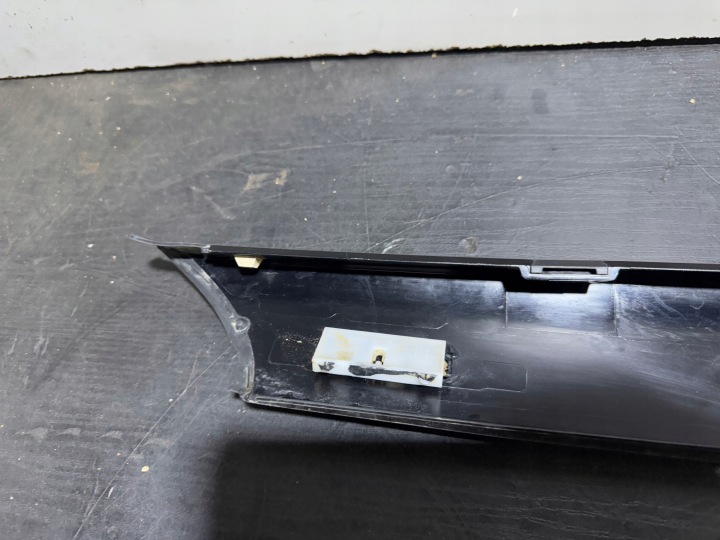 SKODA YETI LIFT 5L 5L0 MOULURE REVÊTEMENT MONTANTS PARE-BRISE DROITE POUCES