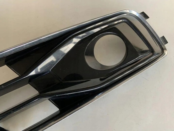 GRILLE PARE-CHOCS CENTRALE AUDI A6 (4F2, C6) 4G0807648A 3.0L GASOLINE 2016