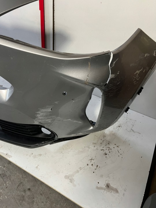 PARE-CHOCS AVANT AVANT TOYOTA YARIS CROSS 20-24ROK 52119-ODC20 52119-ODC30