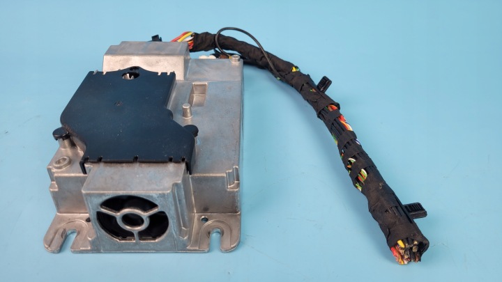 BMW 2' F74 223 XDRIVE 25R 2.0B AMPLIFICATEUR RADIO HARMAN 5B44D47