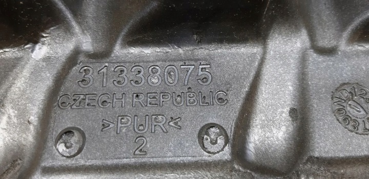 SUPÉRIEURE PROTECTION COUVERCLE MOTEUR 31338075 VOLVO S90 2.0 DIESEL 2016R BERLINE