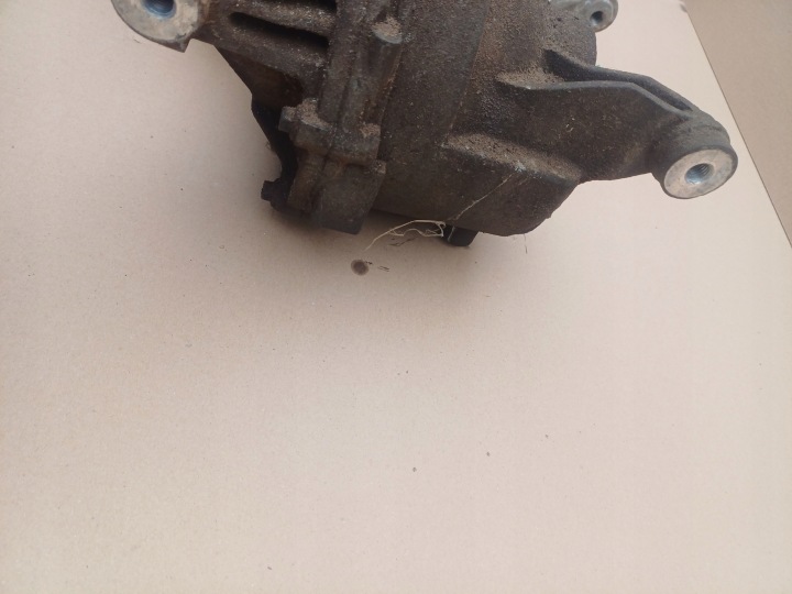 PONT DIFFÉRENTIEL ARRIÈRE LAND ROVER DISCOVERY SPORT L550 NR. GK72-4N053-AA