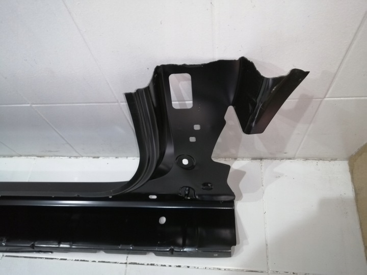 SEUIL GAUCHE DACIA JOGGER NEUF ORIGINAL HAL 8814