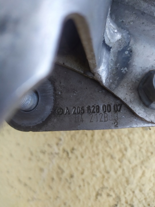 CHÂSSIS CHÂSSIS POUTRE AVANT MERCEDES GLC W253 A2056200500 C 205 4MATIC 4X4 W213