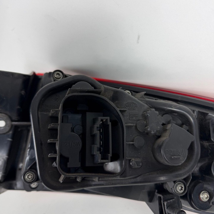 PHARE GAUCHE ARRIÈRE GAUCHE ARRIÈRE SEAT TOLEDO IV 4 OE ORIGINAL 6JH945095E