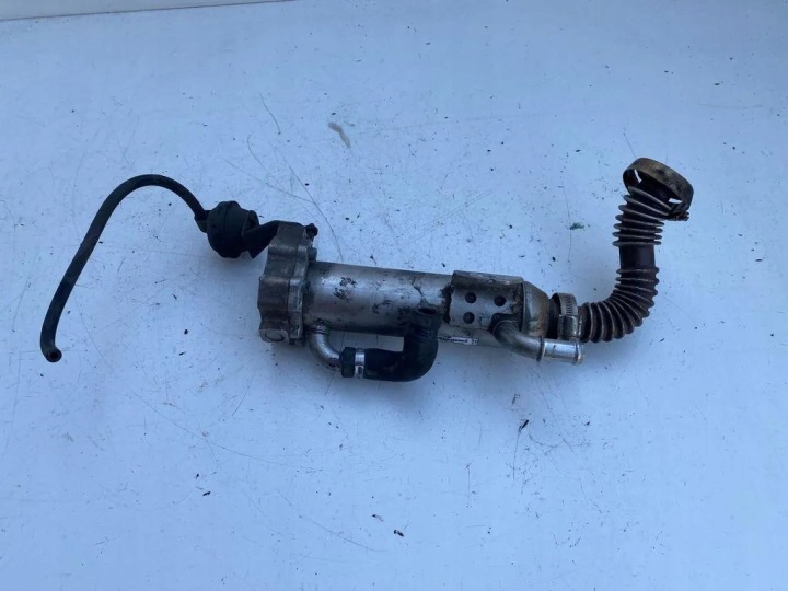 RADIATEUR GAZ D'ÉCHAPPEMENT VOLVO S60 V70 S80 XC90 2.4 D5