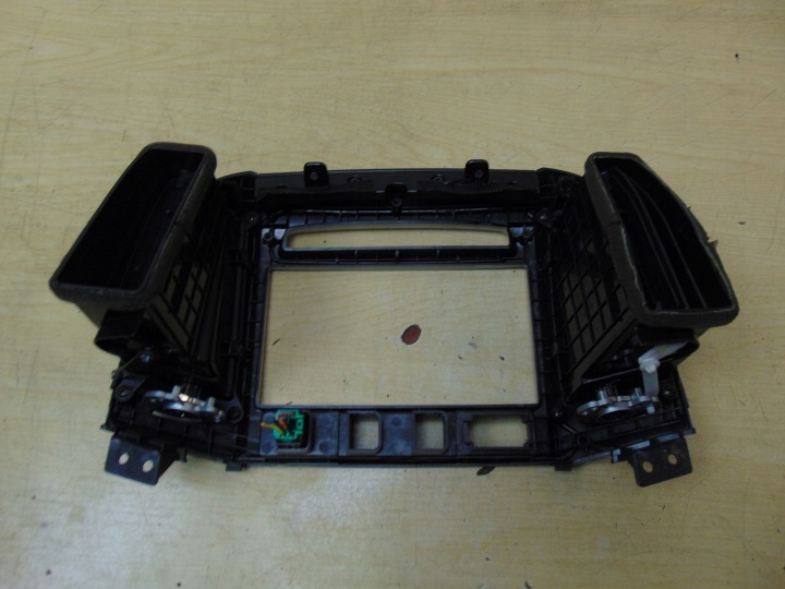 CHÂSSIS RADIO GRILLES CONSOLES HYUNDAI SANTA FE II