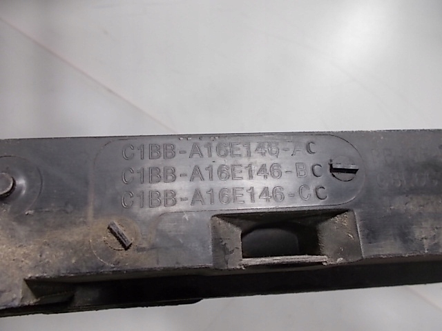 FORD FIESTA MK7 07-12 RENFORCEMENT PANNEAU AVANT ORIGINE