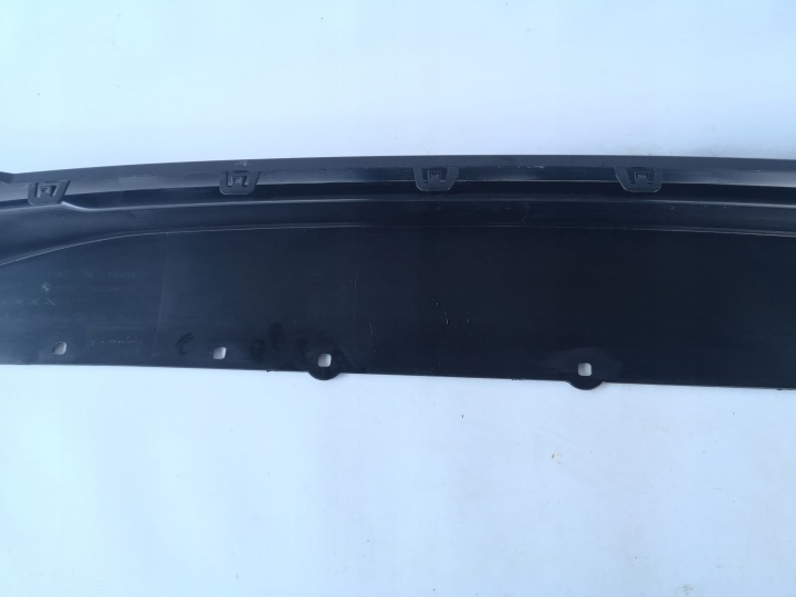 BMW 1 F40 SPORT- SPOILER PARE-CHOCS ARRIÈRE