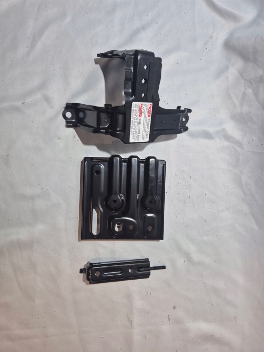 LEXUS NX II,2.5HYBRID INSERT WNEKI COUVERCLES DE COFFRE FIXATION BATTERIE