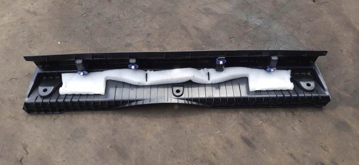 PROTECTION SEUIL COUVERCLES DE COFFRE PEUGEOT 2008 II 98257547ZD