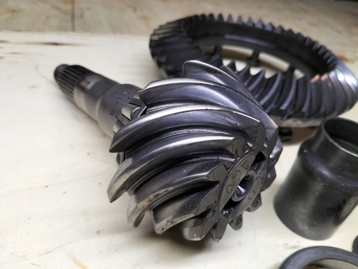 PRZELOZENIE DIFFÉRENTIEL JEEP WJ DANA 44 41:11 3,73 ENSEMBLE