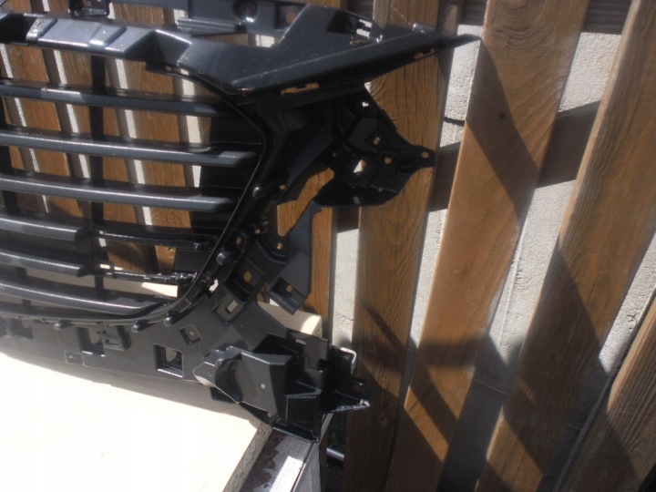 CALANDRE GRILLE AVANT RADIATEUR MAZDA 2 IV 14