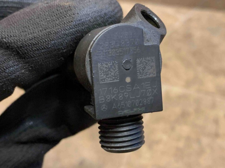 INJECTEUR MERCEDES-BENZ E (W212) A6510702887 2.1L DIESEL 150KW 2012