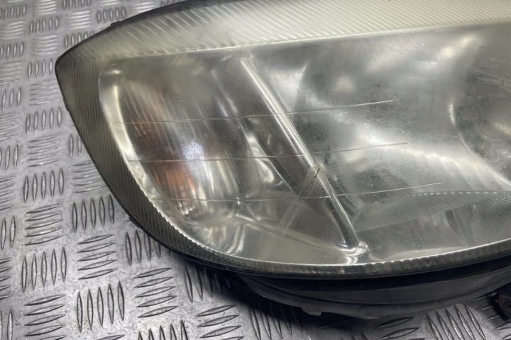 PHARE DROITE AVANT OPEL ZAFIRA A (F75_) 89100055 2.2L DIESEL 92KW 2002