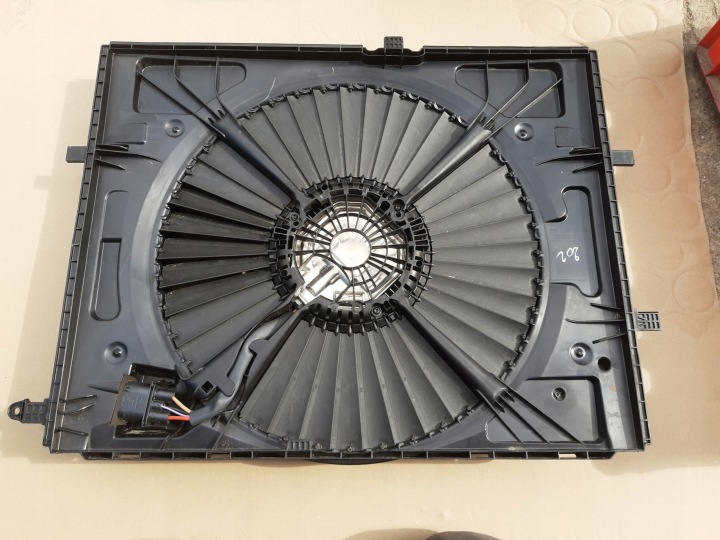 MERCEDES GLC X253 VENTILATEUR A0999064303