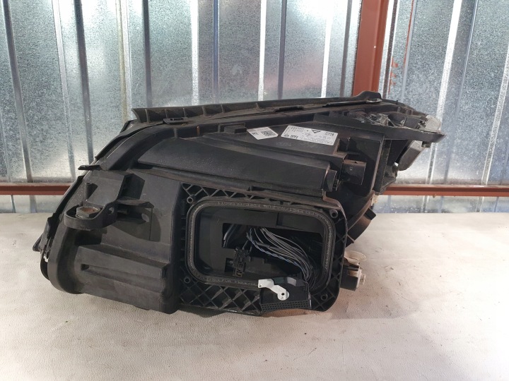 PHARE DROITE AVANT MERCEDES C-KLASA A205 LIFT PERFO