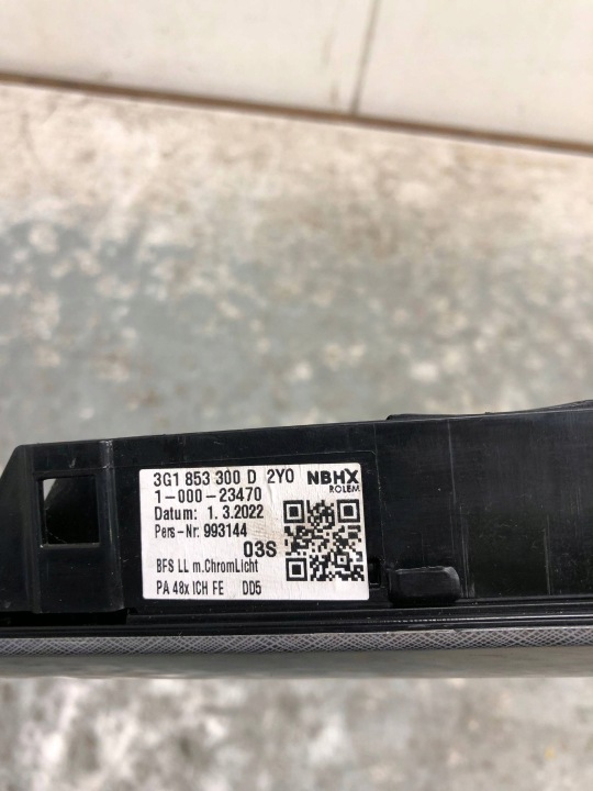 MOULURE DÉCOR CONSOLES 2Y0 VW PASSAT B8 LIFT 3G1853300D