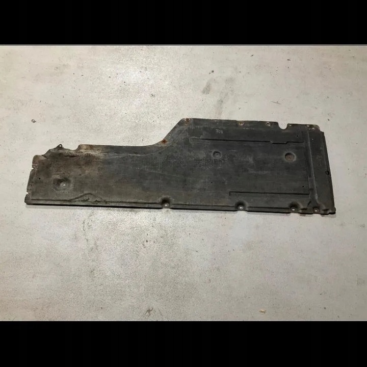BMW 5 E60 E61 PROTECTION CHÂSSIS CHÂSSIS DROITE 51717033758 7033758