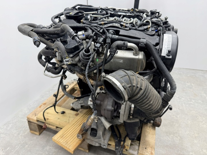 AUDI A4 B8 LIFT A5 8T 2.0 TDI 150PS MOTEUR COMPLET CJC CJCD