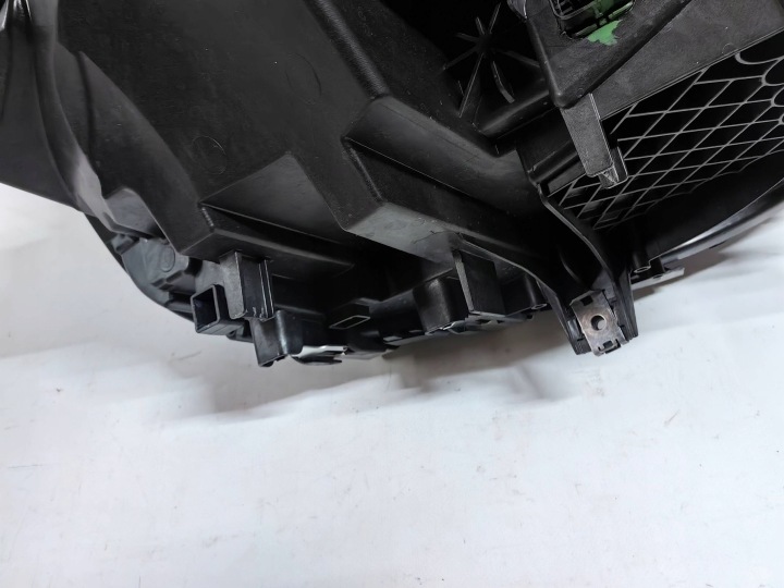 BMW 2 G42, M2 G87 SHADOW, NOIR PHARE COMPLET LED GAUCHE POUCES RECOMMANDÉ