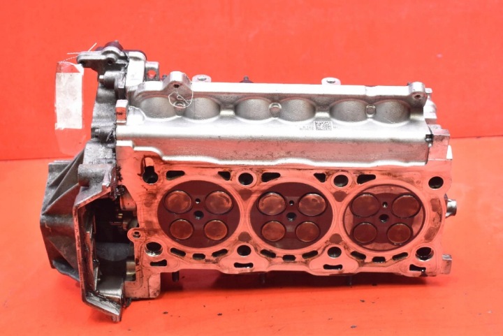 CULASSE MOTEUR DROITE 90352084F JEEP GRAND CHEROKEE IV WK2 3.0 D 241 KM 10-