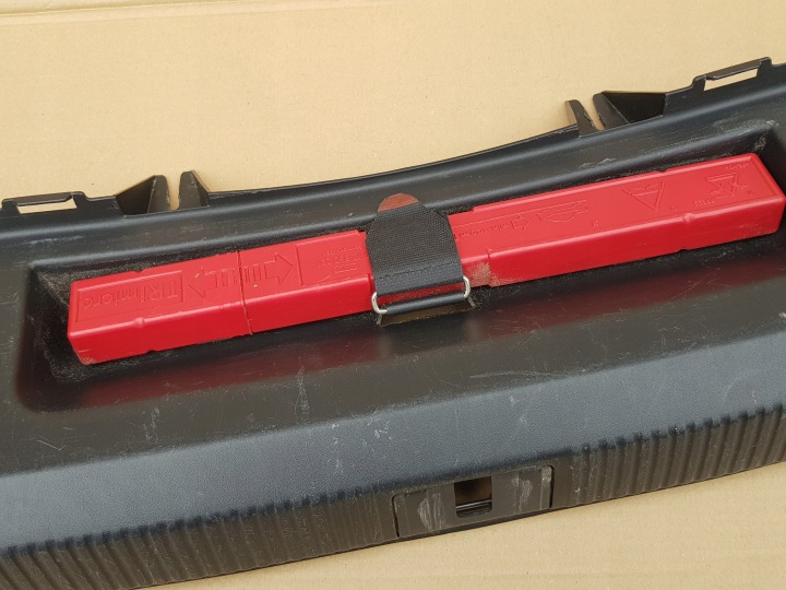 PROTECTION COURROIE ARRIÈRE WNEKI COUVERCLES DE COFFRE AUDI A3 8P 2003-2013 3D 3 PORTES