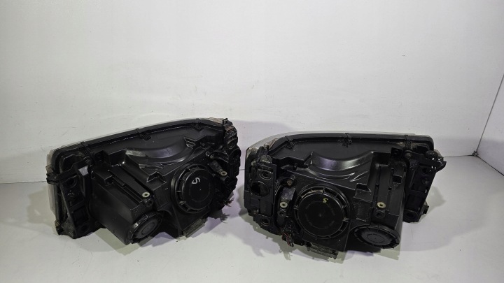 LAND RANGE ROVER SPORT PHARES AVANT BI-XENON GAUCHE DROITE EUROPE