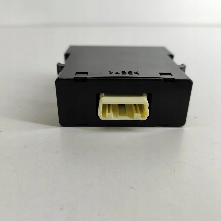 TOYOTA LAND CRUISER (BJ70) 2017 MODULE CONTRÔLEUR AMPLIFICATEUR CAOUTCHOUC