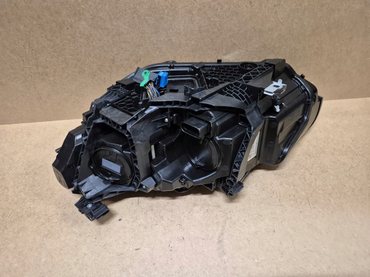 MERCEDES CLA 174 COMPLET LED MULTIBEAM DROIT EUROPE A1749064202