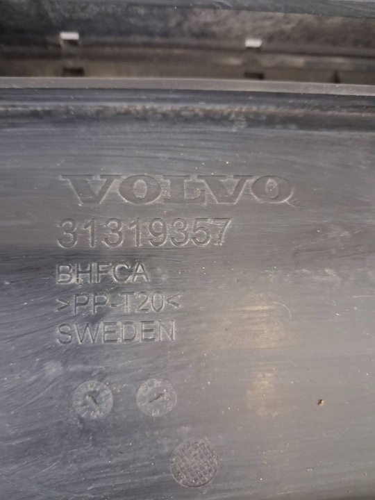 TUYAU ADMISSION VOLVO V40 31319357