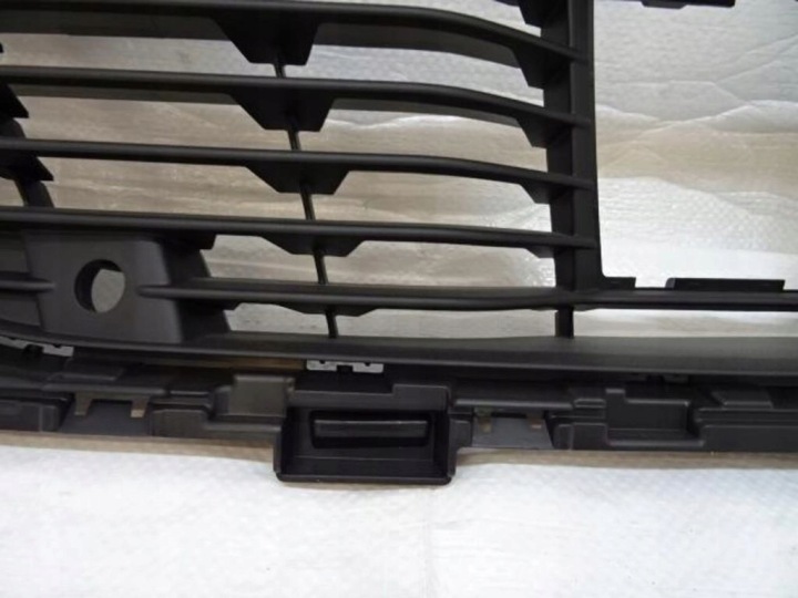 PEUGEOT 2008 II P24 GRILLE PARE-CHOCS CENTRALE CALANDRE RADAR PDC NEUF