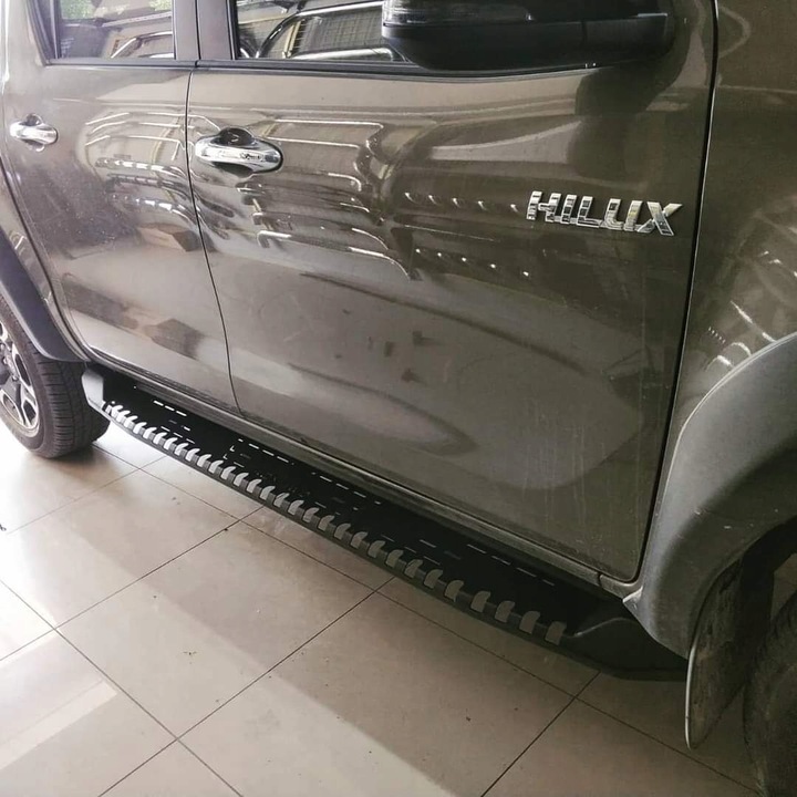 NISSAN NAVARA 2016 > BULL BAR PARACHOQUE LADO ESCALONES BOKI SÚPER POTENTE NEGRAS ACERO 