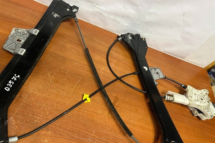 ÉLÉVATEUR VITRES PORTES ARRIÈRE AVEC MOTEUR MERCEDES-BENZ CLK CABRIO (A209)